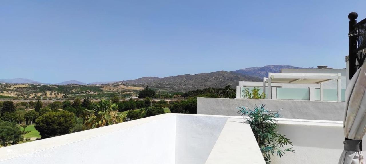 Appartement Baviera Hills - Torre Del Mar - Costa Del Sol 卡莱塔·德·贝莱斯 外观 照片
