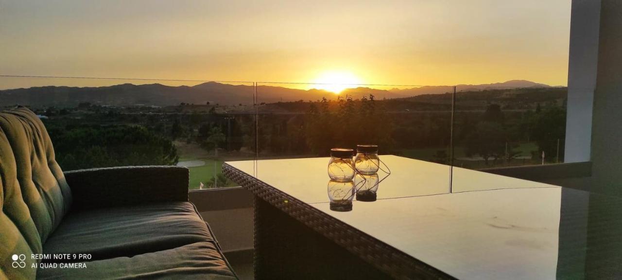 Appartement Baviera Hills - Torre Del Mar - Costa Del Sol 卡莱塔·德·贝莱斯 外观 照片