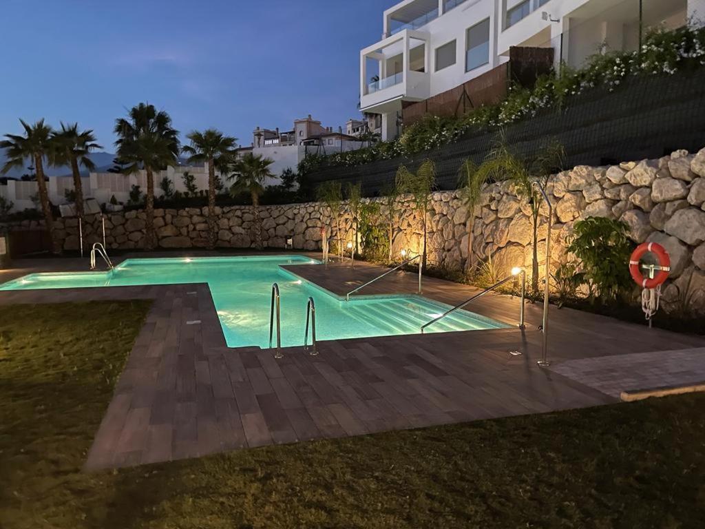 Appartement Baviera Hills - Torre Del Mar - Costa Del Sol 卡莱塔·德·贝莱斯 外观 照片