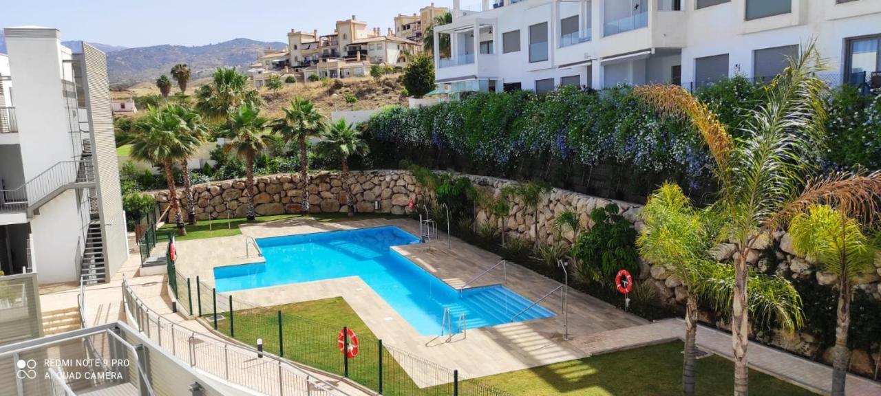 Appartement Baviera Hills - Torre Del Mar - Costa Del Sol 卡莱塔·德·贝莱斯 外观 照片